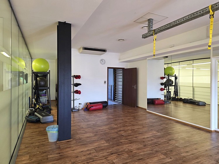 Комерційне приміщення в оренду, 137 м² (14 з 26)
