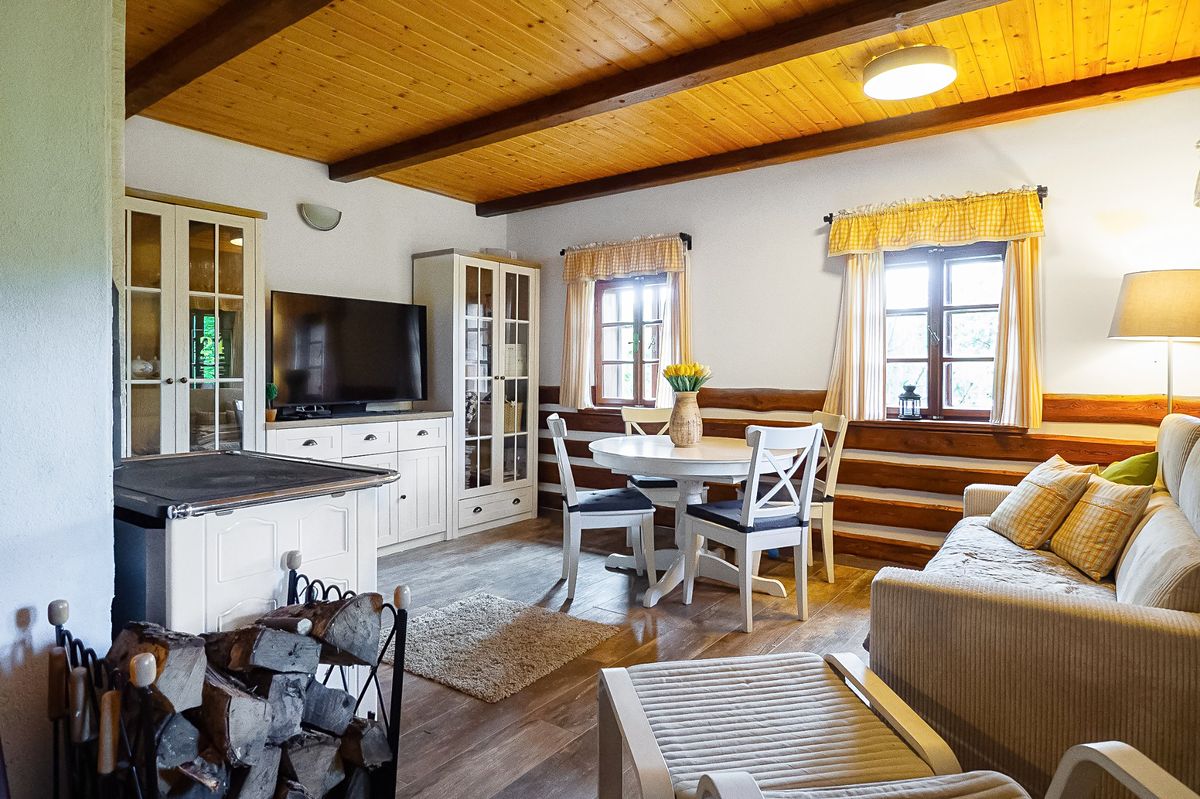 Prodej rodinného domu 70 m², pozemek 792 m² – fotografie 2