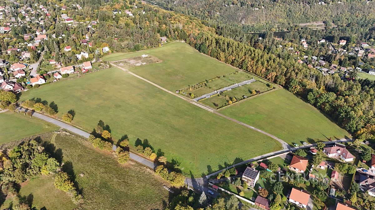 Prodej stavebního pozemku 1114 m² – fotografie 2