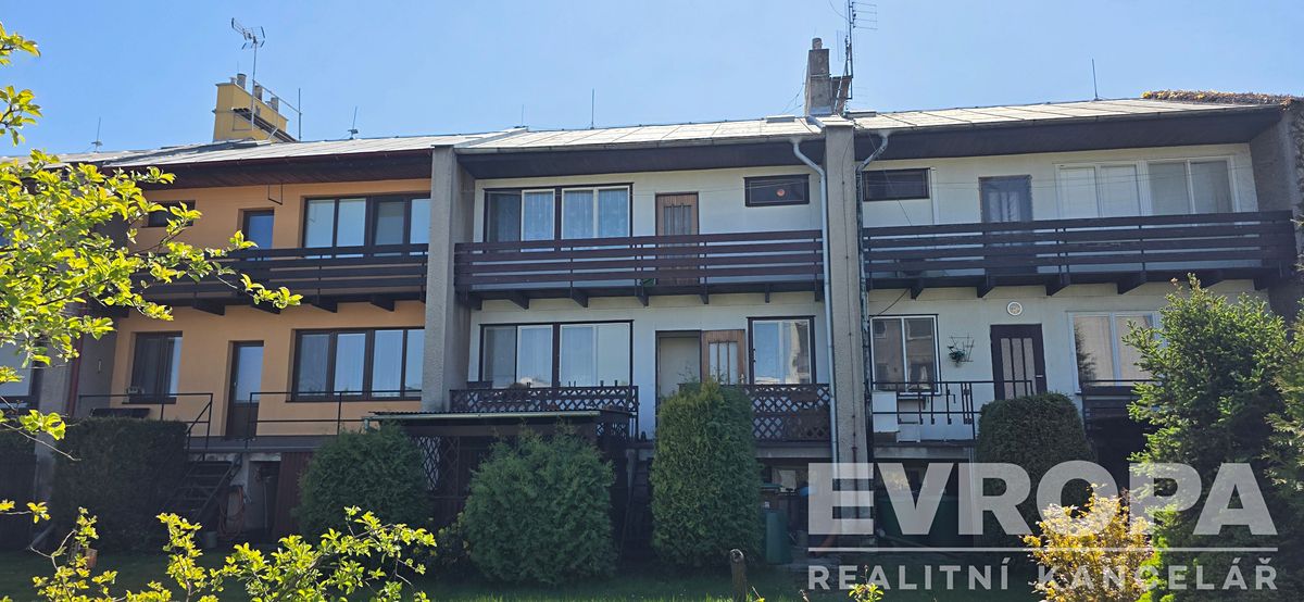Prodej rodinného domu 198 m², pozemek 275 m² – fotografie 3