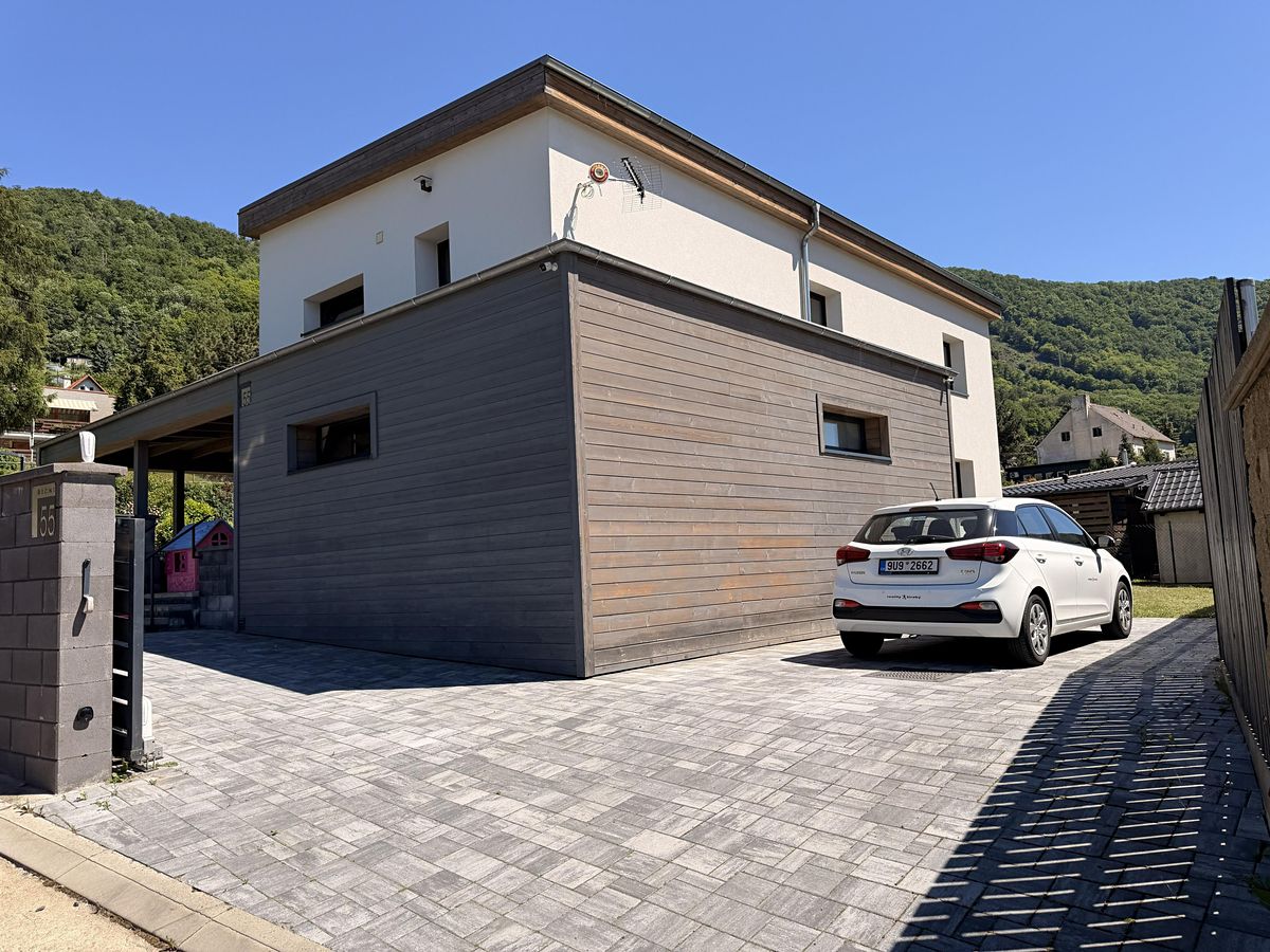 Prodej rodinného domu 250 m², pozemek 1007 m² – fotografie 5