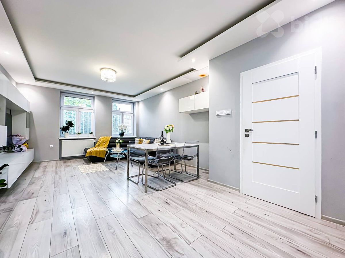 Prodej rodinného domu 143 m², pozemek 150 m² – fotografie 2