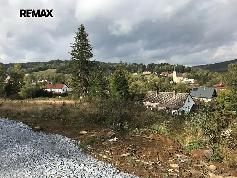 Prodej stavebního pozemku 2020 m², Přední Výtoň – náhled fotky 1