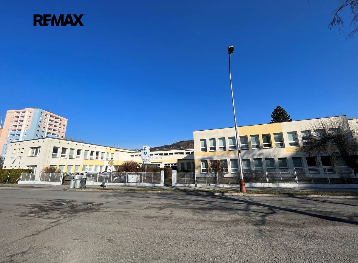 Pronájem kanceláře 43 m² – fotografie 4