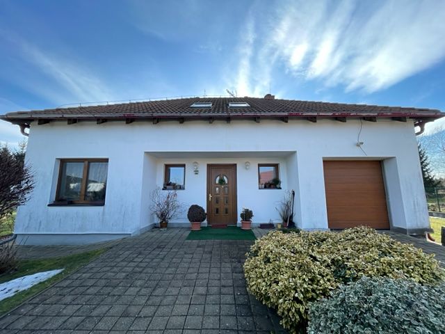 Prodej rodinného domu 188 m², pozemek 1511 m²