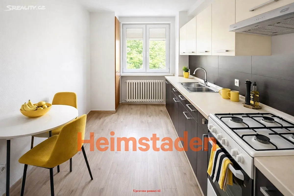 Pronájem bytu 2+1 55 m² – pohled 2