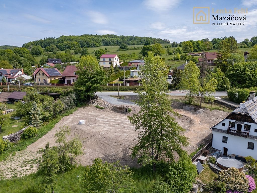 Prodej stavebního pozemku 4488 m²