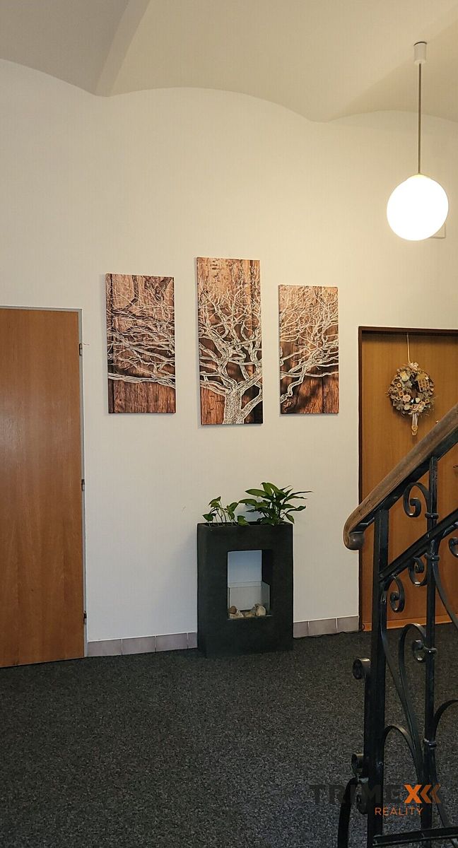 Pronájem kanceláře 40 m² – fotografie 4