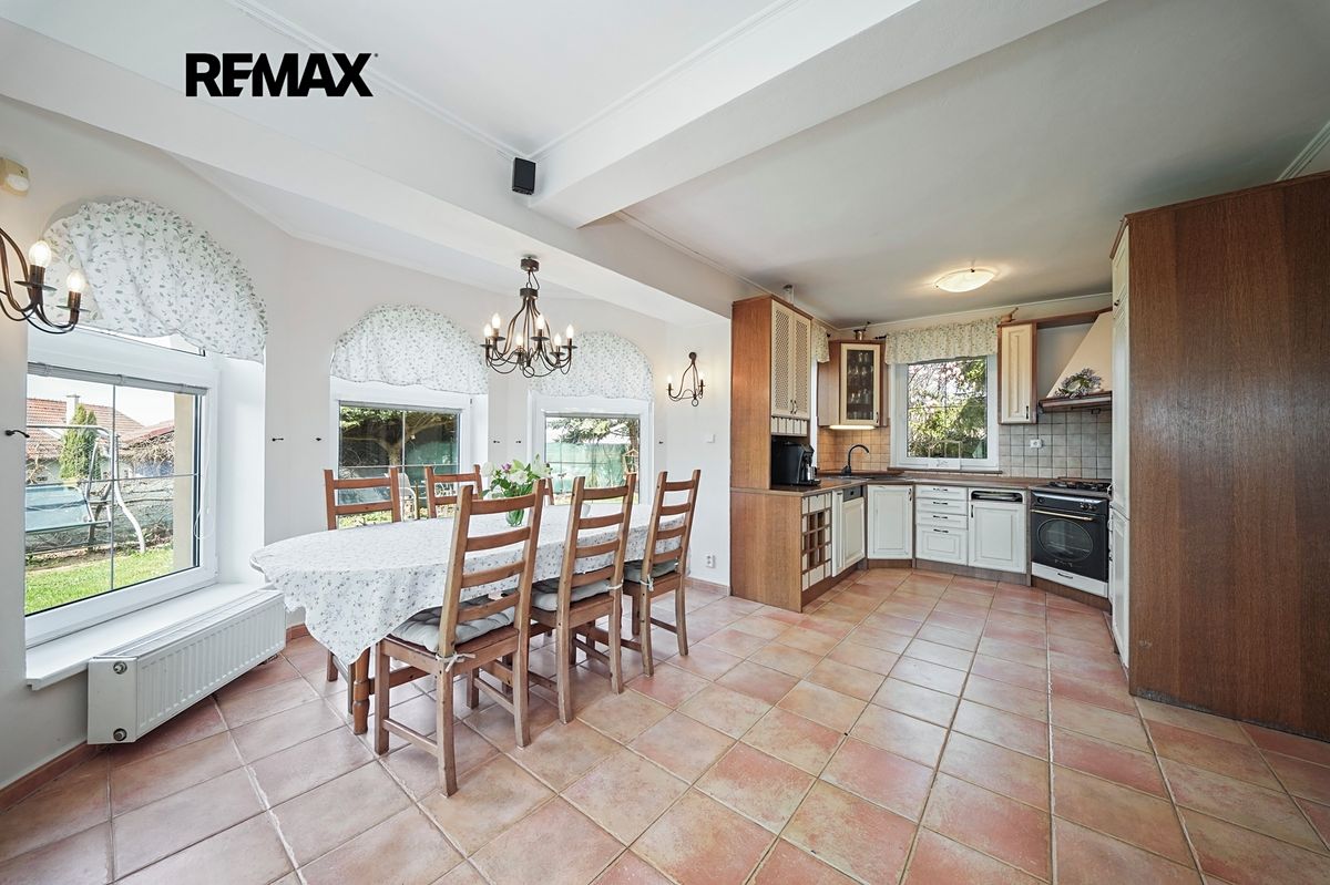 Prodej rodinného domu 180 m², pozemek 410 m² – fotografie 5
