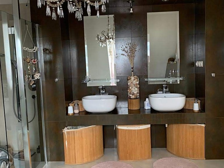 Pronájem bytu 2+kk, 90 m² (27 z 35)