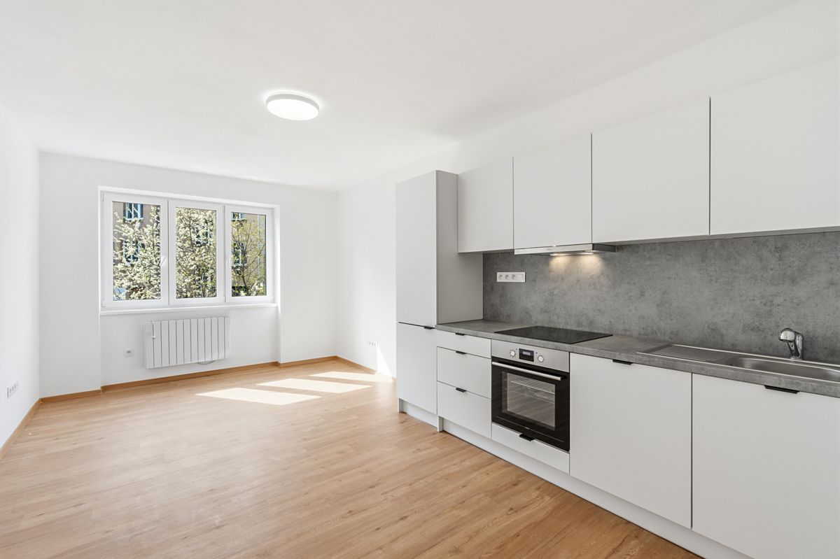Pronájem bytu 3+kk 73 m²