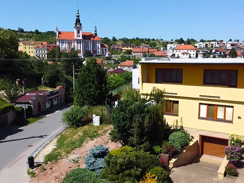 Prodej rodinného domu 204 m², pozemek 626 m², Polešovice – náhled fotky 2