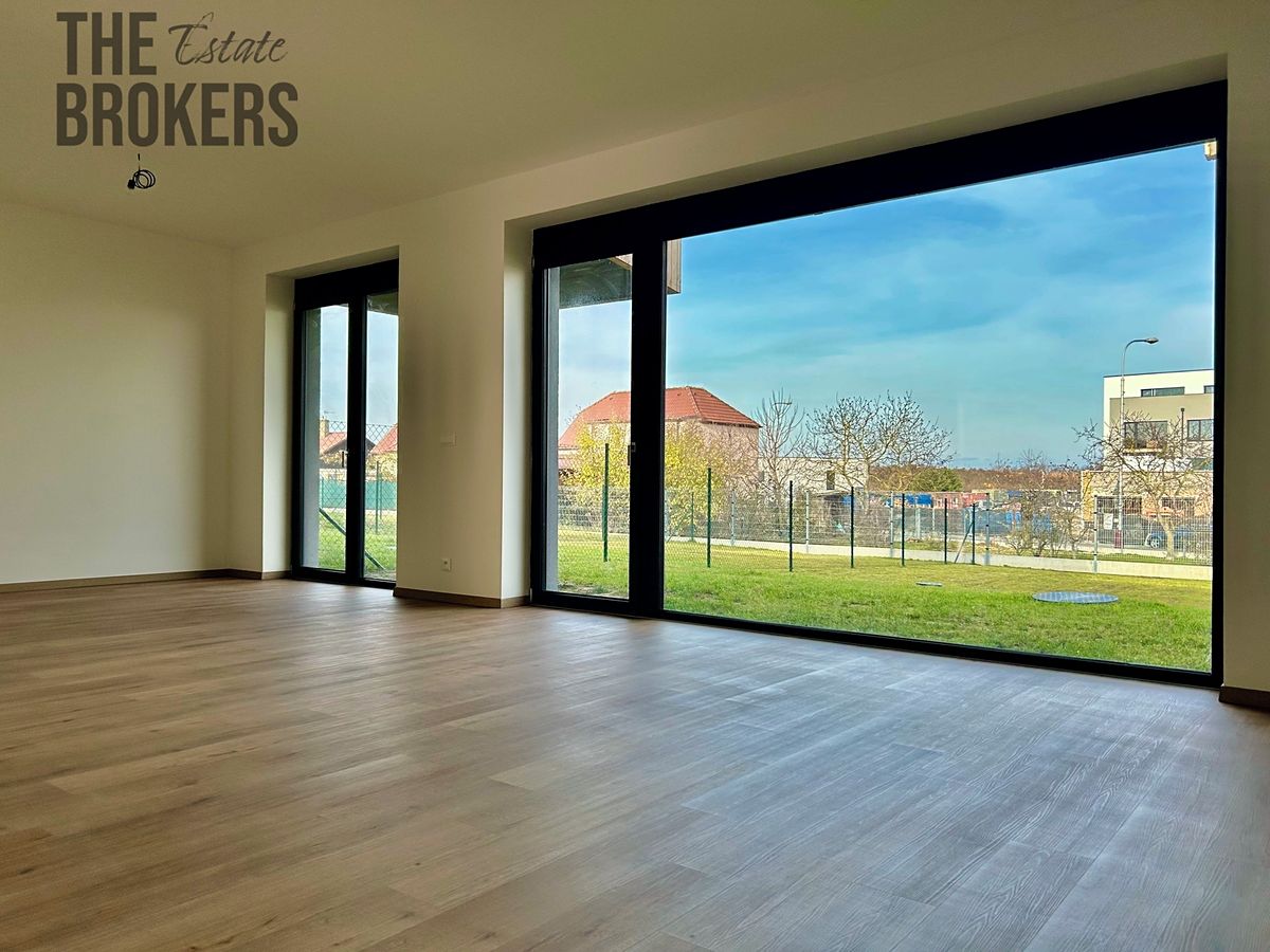 Prodej rodinného domu 141 m², pozemek 365 m² – fotografie 2