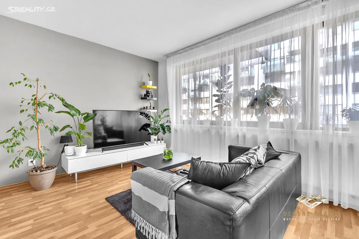 Pronájem bytu 1+kk 36 m², Praha