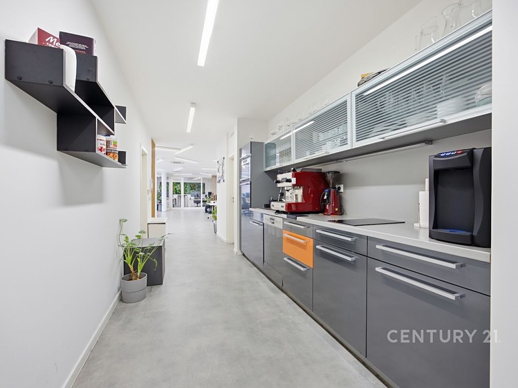 Комерційне приміщення в оренду, 232 м² (16 з 27)