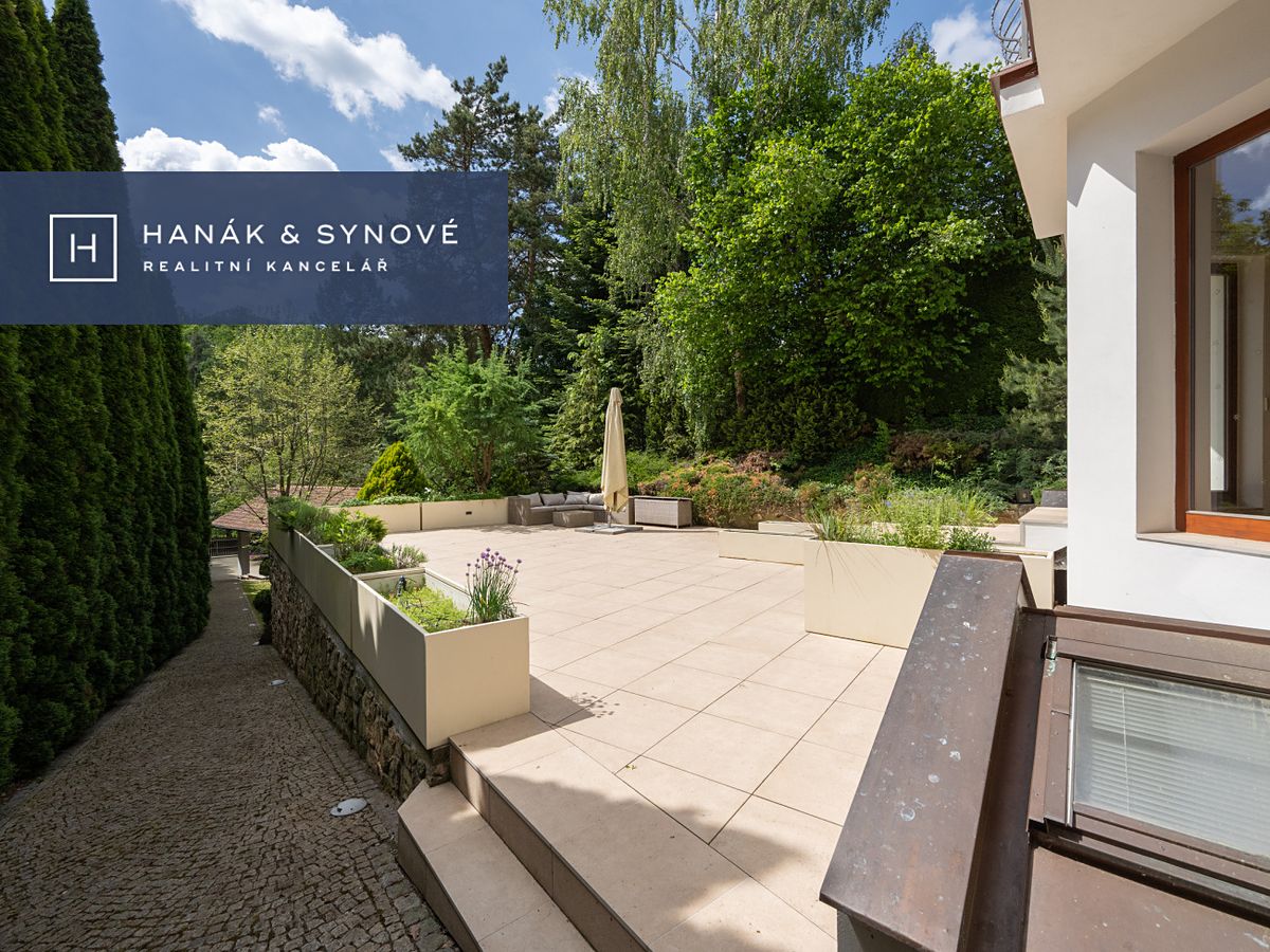 Prodej rodinného domu 253 m², pozemek 2546 m² – fotografie 5