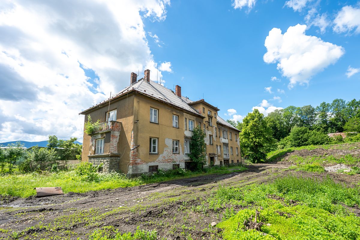 Prodej skladového prostoru 1651 m² – fotografie 2