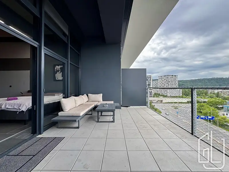 Pronájem bytu 2+kk 65 m², Praha – náhled fotky 3