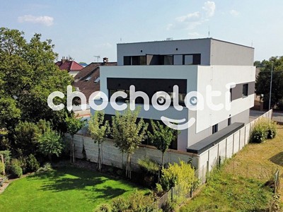 Prodej bytu 1+kk, 27 m² (2 z 27)