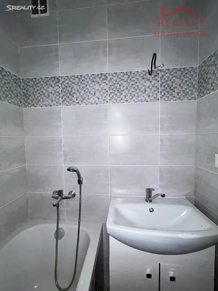 Prodej bytu 2+1 56 m² – pohled 6