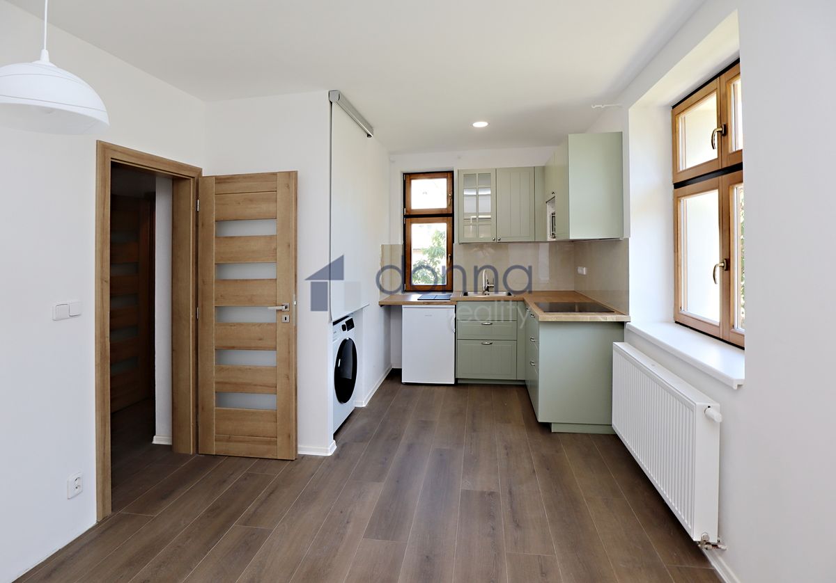 Pronájem bytu 1+1 34 m²