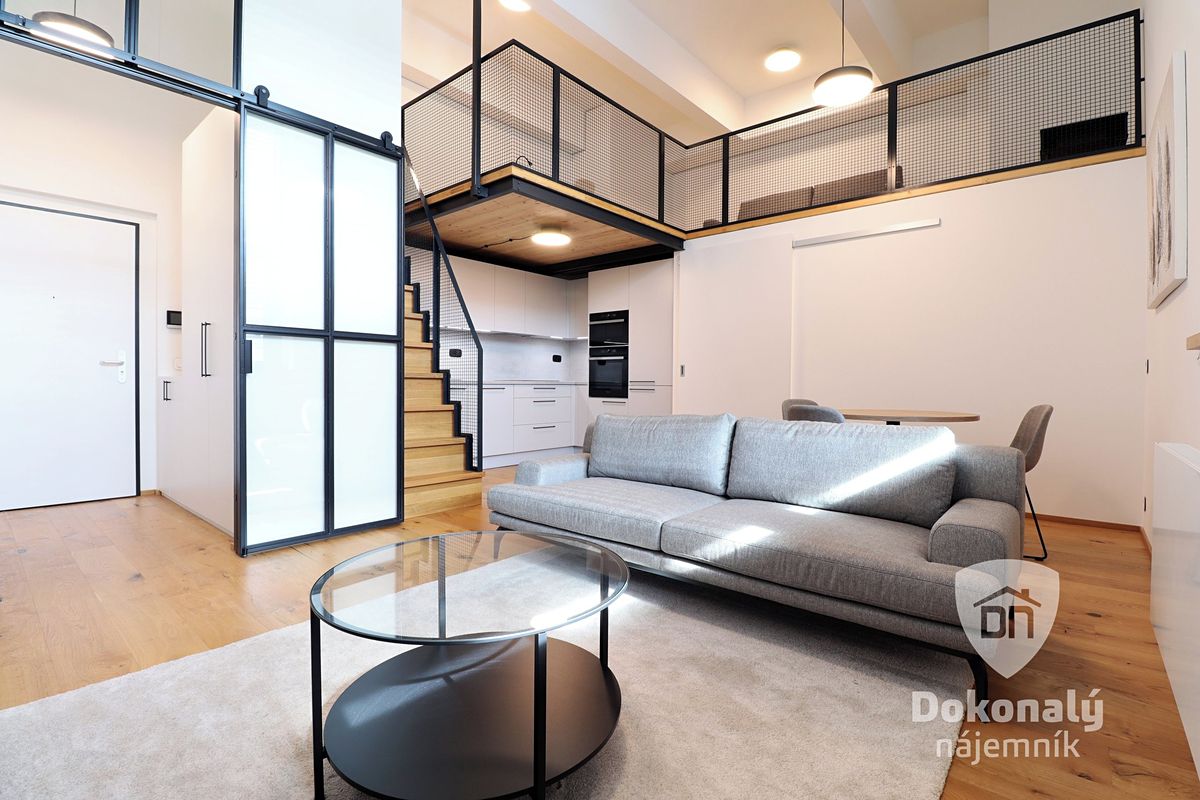Pronájem bytu 2+kk 55 m² (Loft)