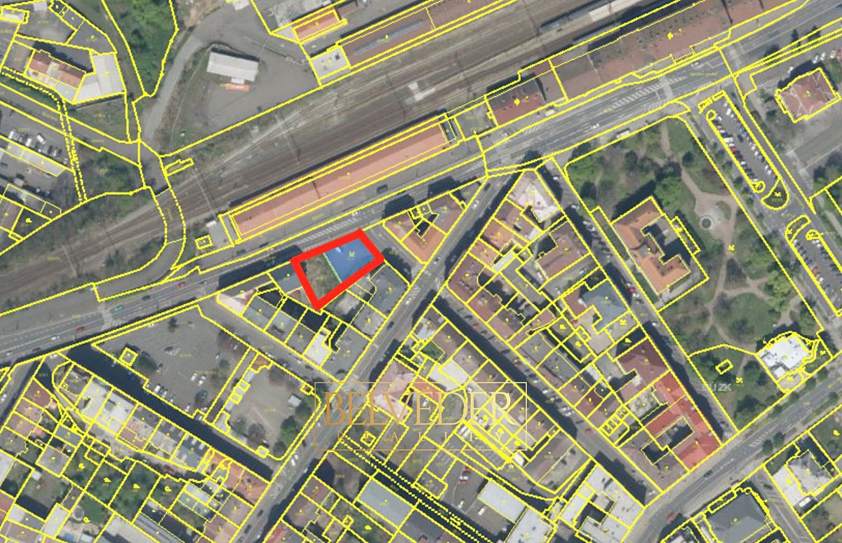 Pronájem komerčního pozemku 1017 m² – fotografie 5