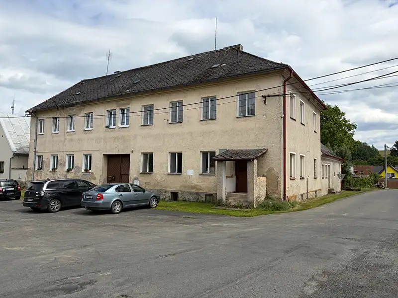Prodej vícegeneračního domu 286 m², pozemek 286 m², Mutěnín – náhled fotky 1