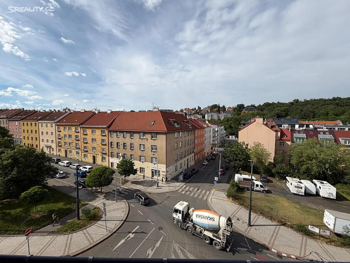 Pronájem bytu 2+kk 42 m² – pohled 4