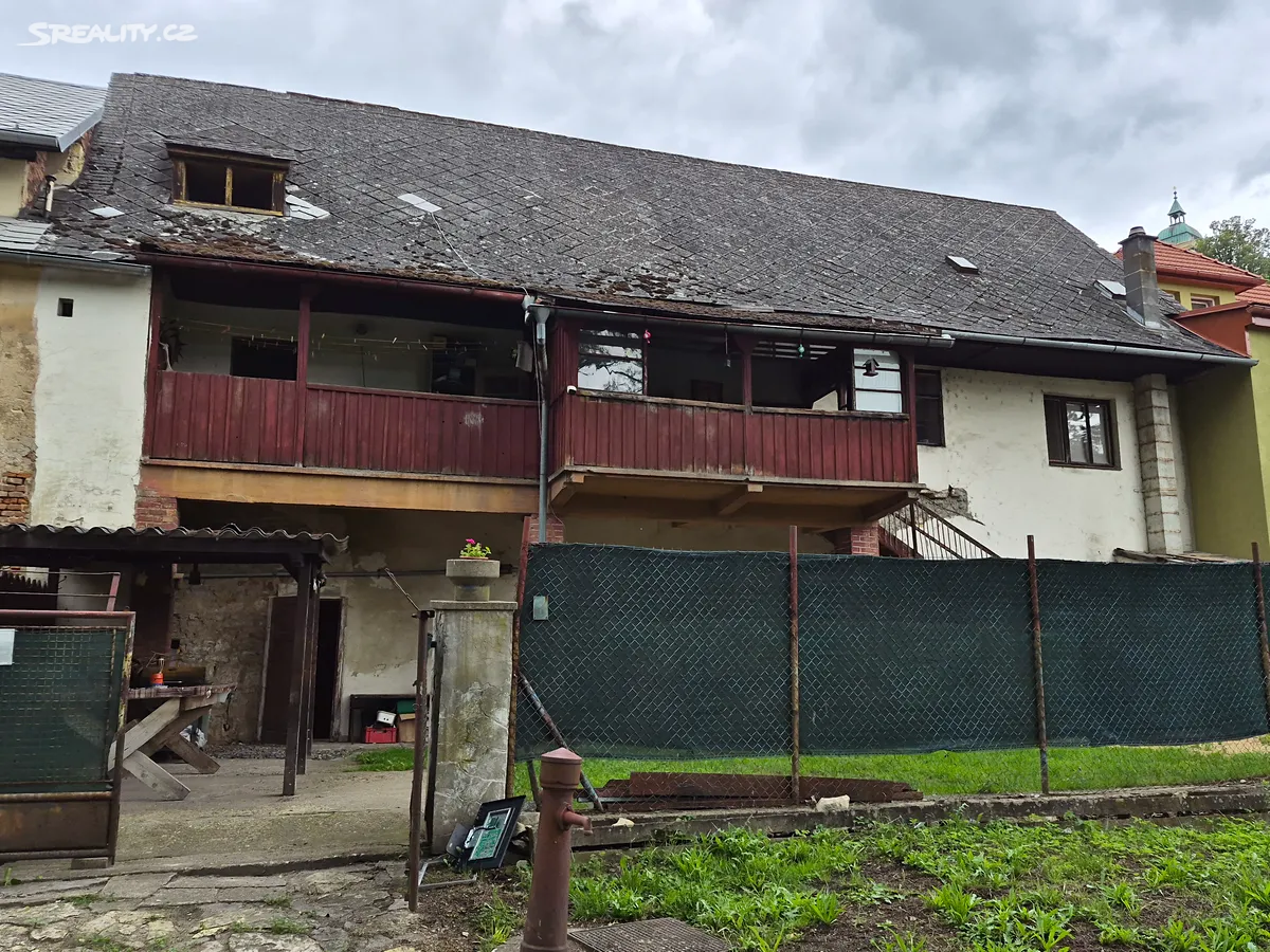 Prodej rodinného domu 138 m², pozemek 2376 m² – pohled 2