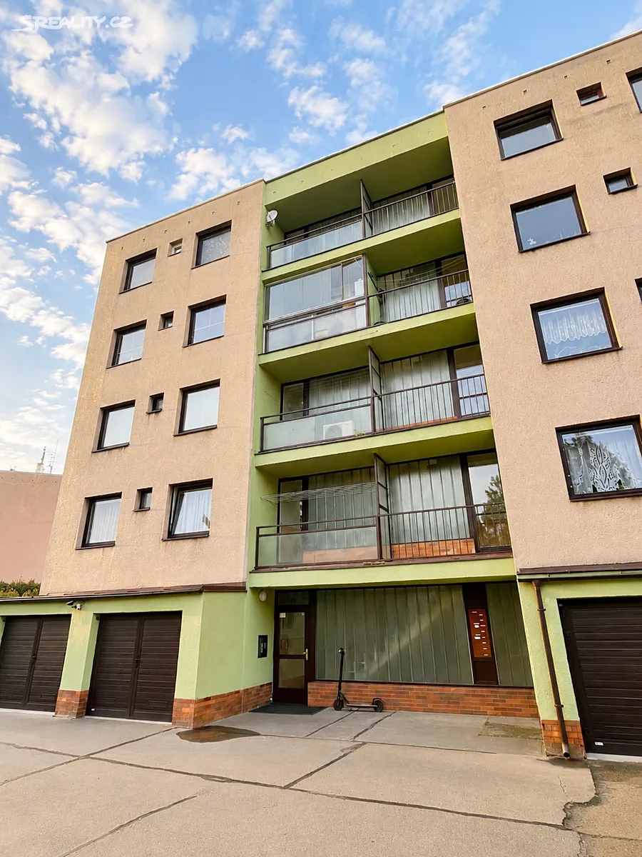 Pronájem bytu 3+1 71 m², Pardubice