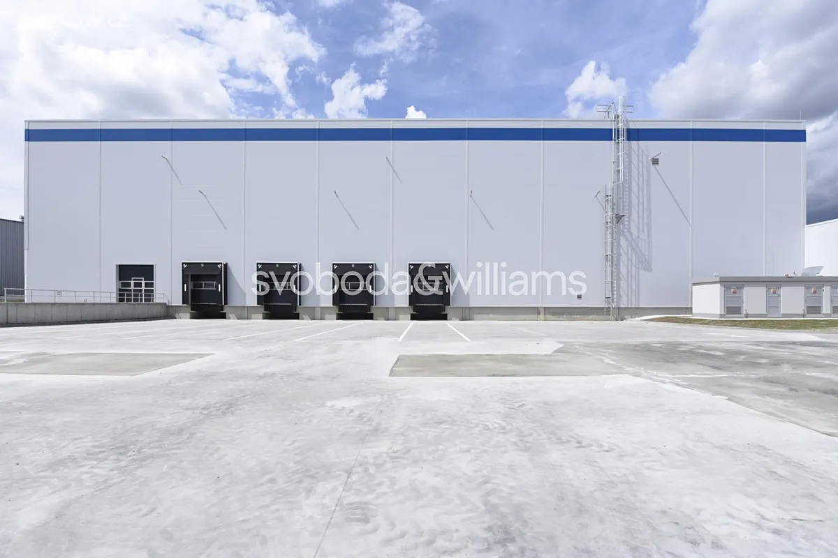 Pronájem výrobní haly, prostoru 3481 m², Lovosice