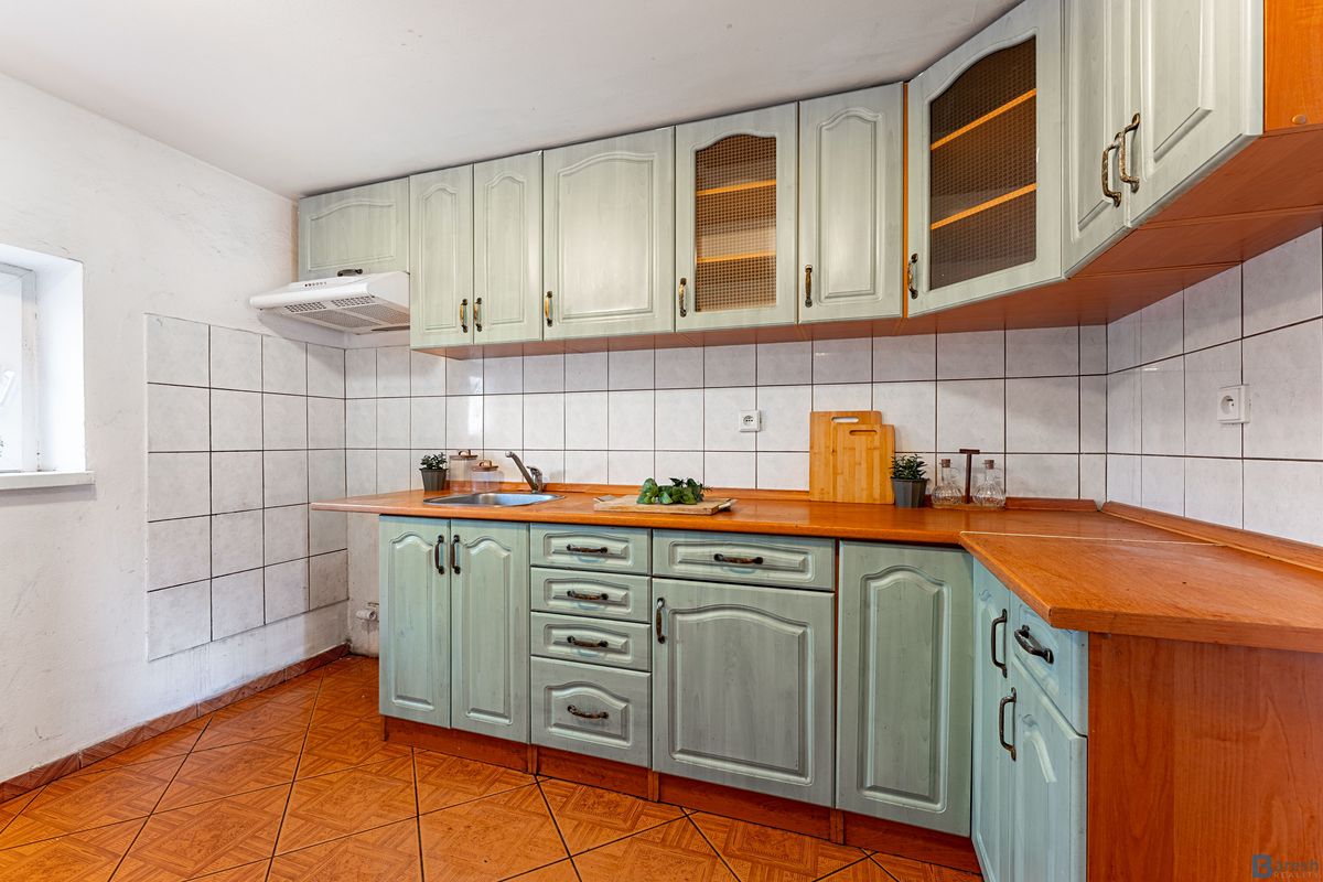 Prodej rodinného domu 90 m², pozemek 773 m² – fotografie 3