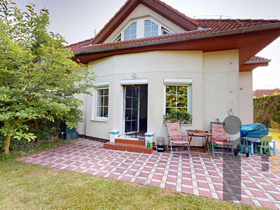 Pronájem  rodinného domu 160 m², pozemek 289 m²