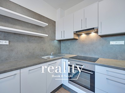 Pronájem bytu 1+kk 33 m²