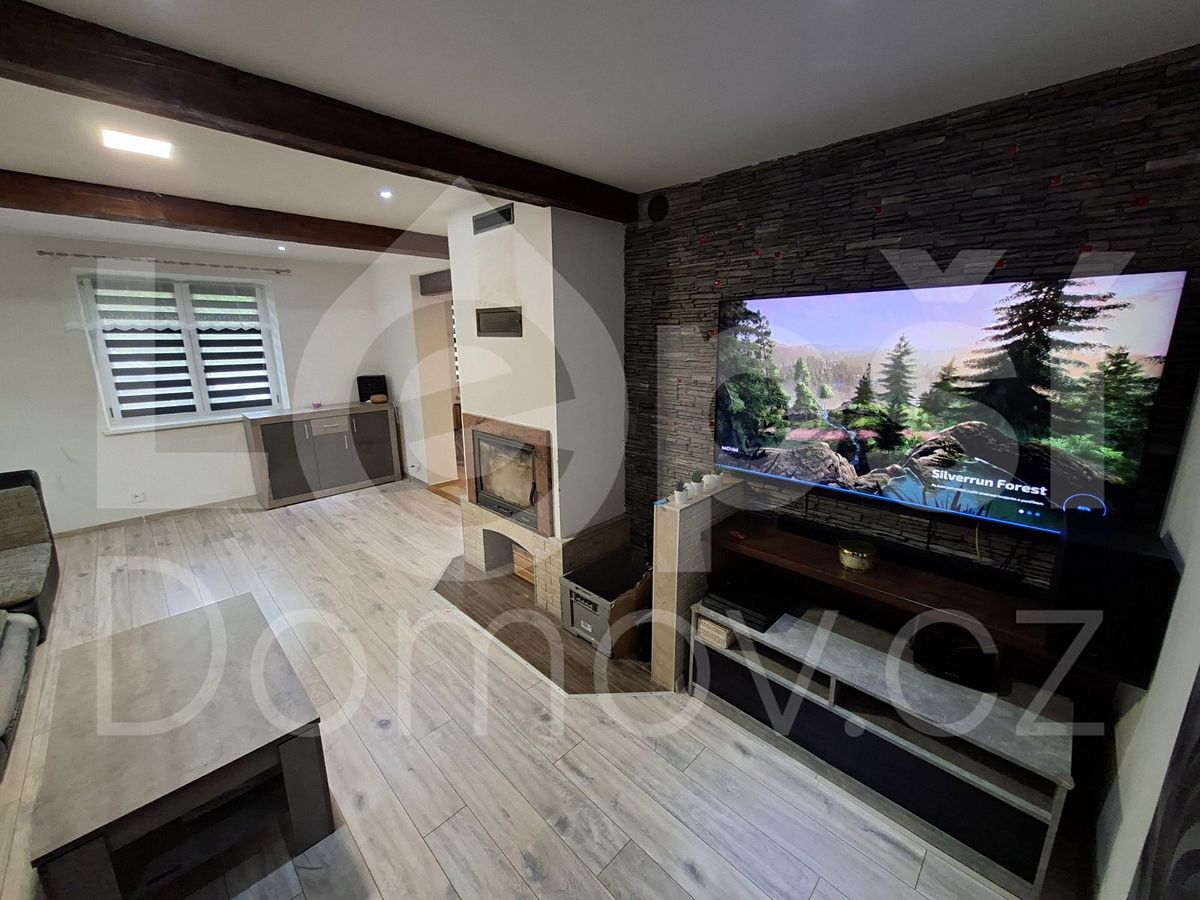 Prodej rodinného domu 145 m², pozemek 1008 m² – fotografie 4