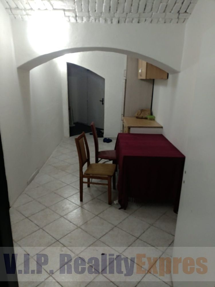 Prodej komerční nemovitosti 150 m² – fotografie 3