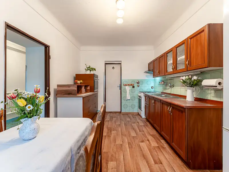 Prodej rodinného domu 200 m², pozemek 1330 m², Kubšice – náhled fotky 3