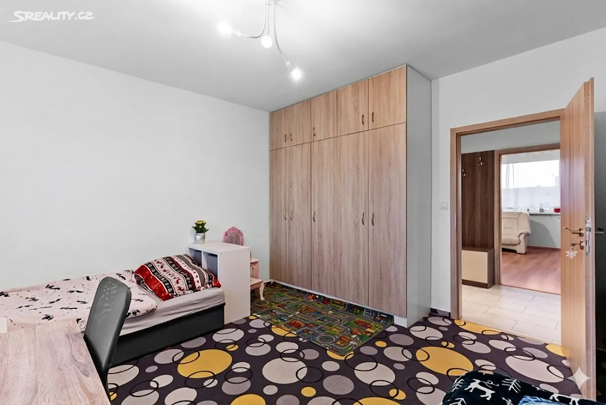 Pronájem bytu 3+1 75 m² – pohled 6