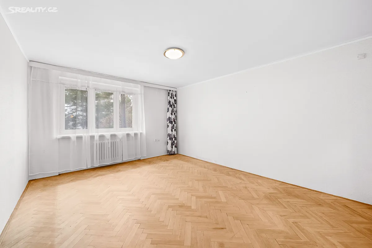 Pronájem bytu 3+1 79 m² - Widok 2