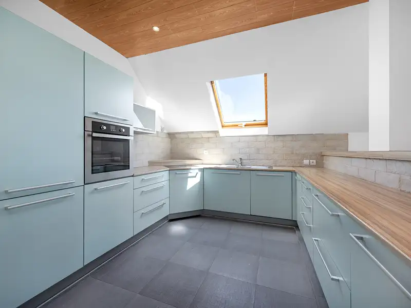 Prodej vily 245 m², pozemek 878 m², Praha – náhled fotky 3