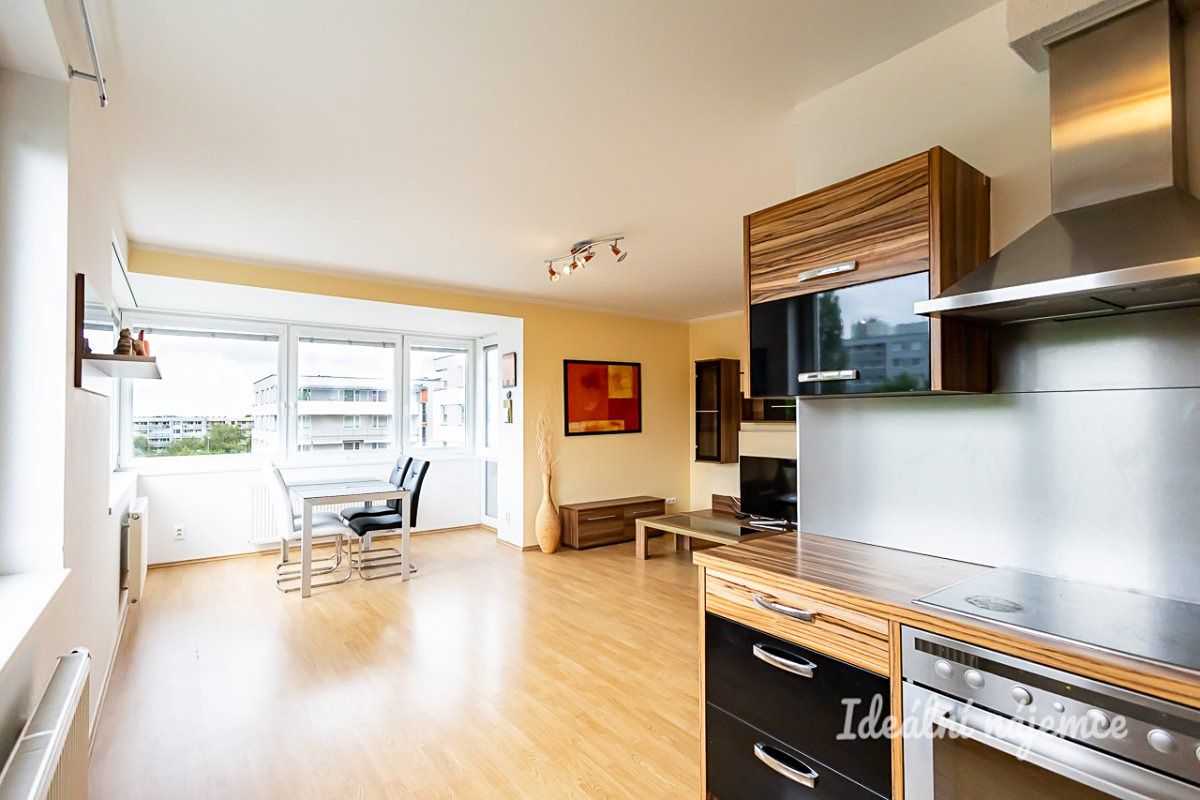 Pronájem bytu 2+kk 69 m²
