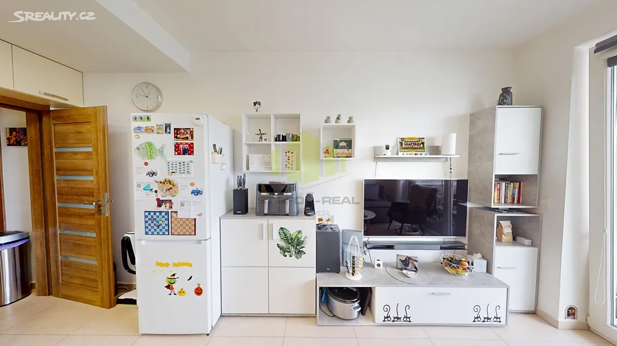 Pronájem bytu 2+kk 39 m² – pohled 6