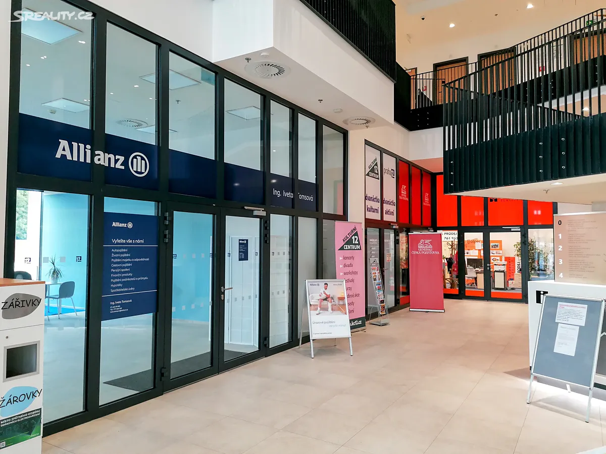 Pronájem obchodního prostoru 34 m² – pohled 2