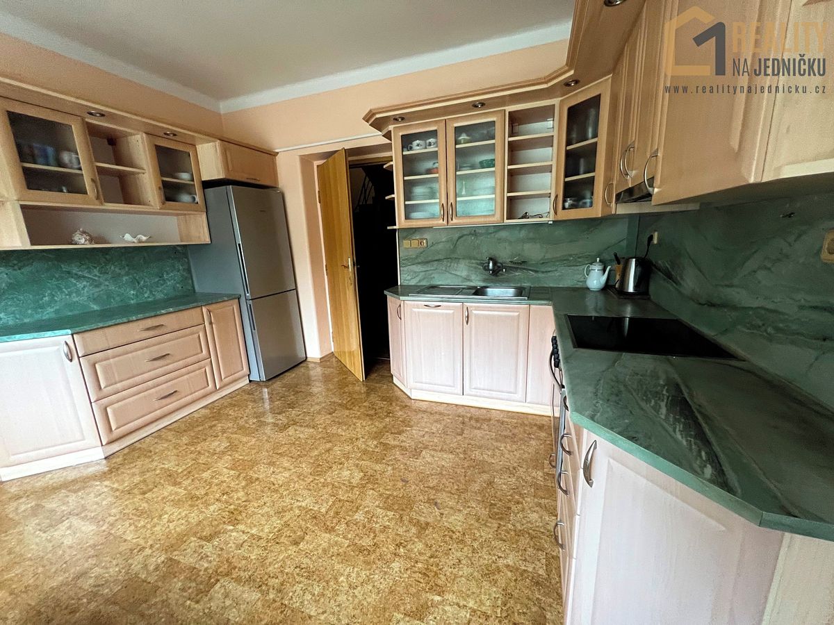Prodej rodinného domu 160 m², pozemek 2654 m² – fotografie 5