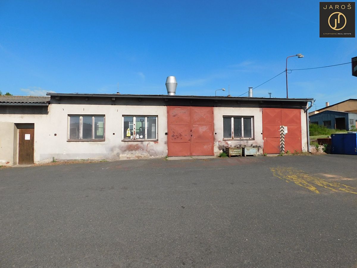 Pronájem výrobní haly, prostoru 330 m²