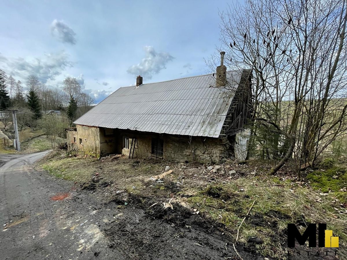 Prodej rodinného domu 152 m², pozemek 266 m² – fotografie 2