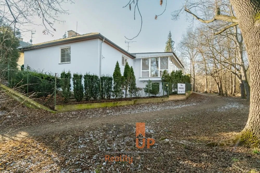 Prodej vily 355 m², pozemek 555 m²