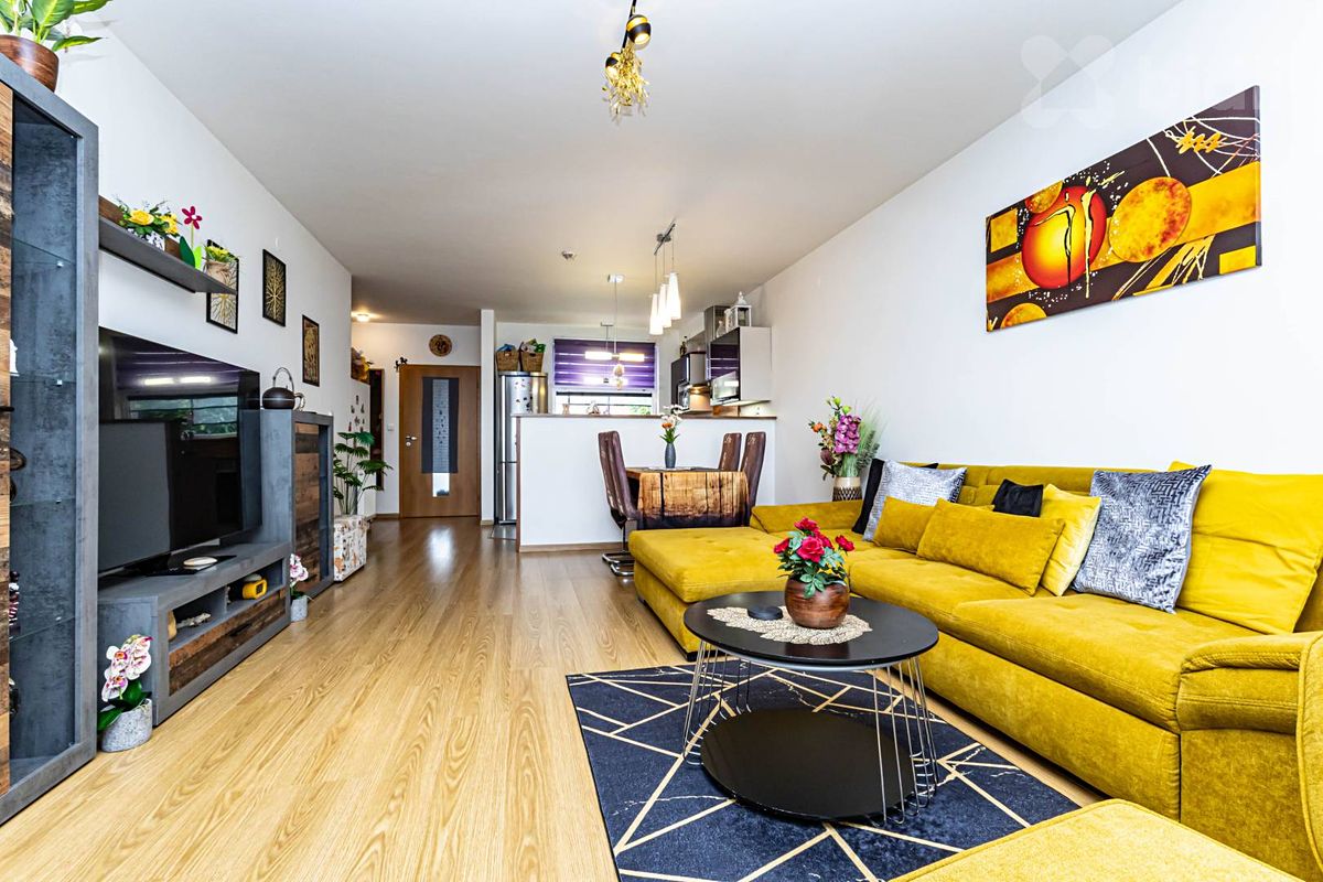 Prodej rodinného domu 141 m², pozemek 274 m² – fotografie 4