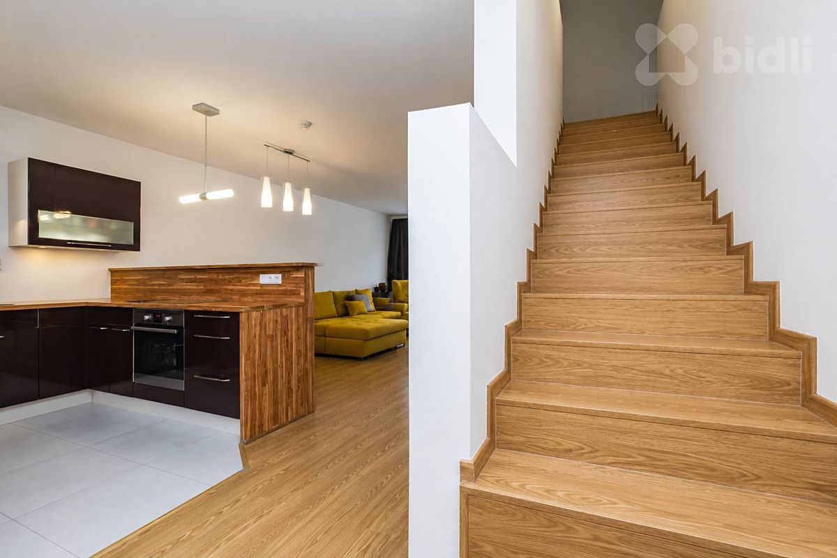 Prodej rodinného domu 141 m², pozemek 274 m² – fotografie 5